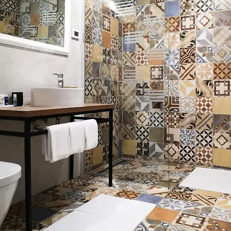 Pretty Little Thing Called Biska * Pula