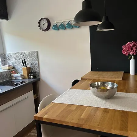 Pretty Little Thing Called Biska Appartement