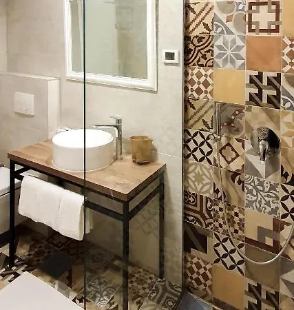 アパート Pretty Little Thing Called Biska *